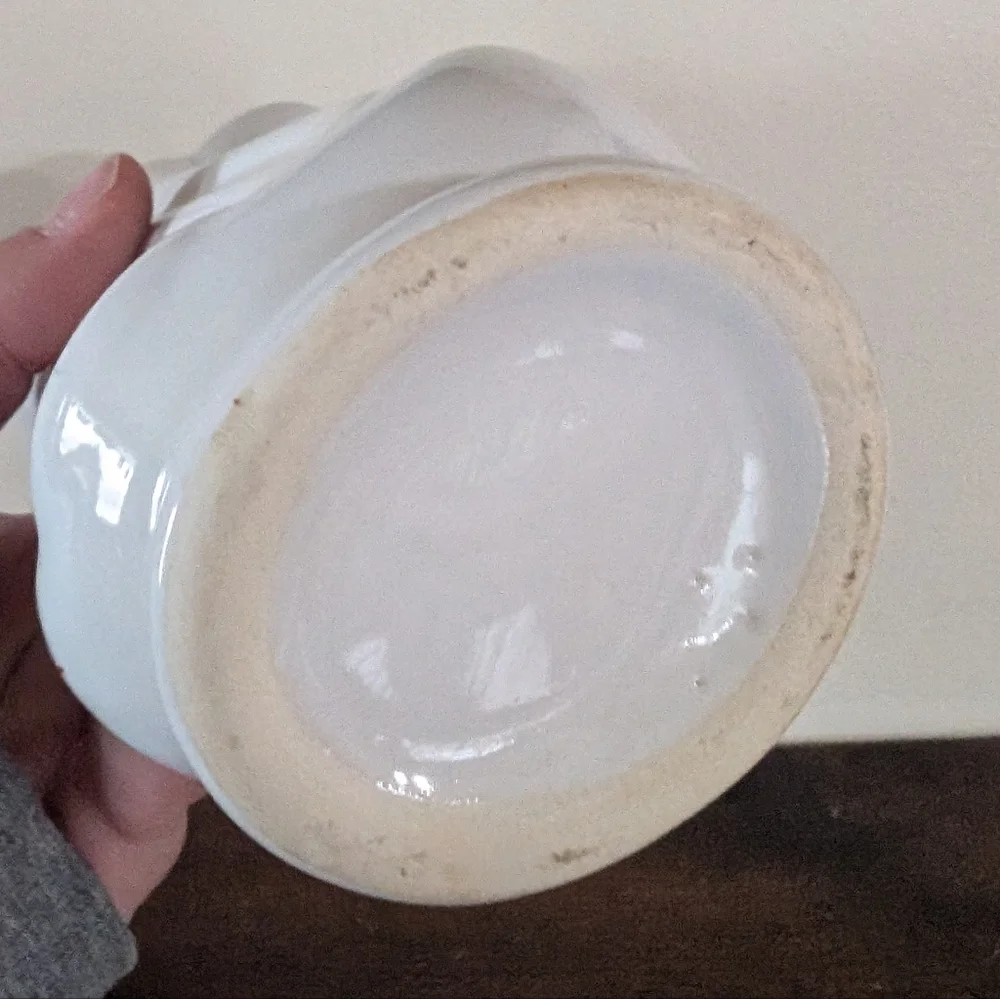Vintage White Ceramic Swan Vase Victorian CottageCore Farmhouse Decor Aesthetic